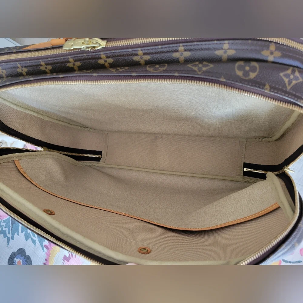 LOUIS VUITTON ALIZÉ 24 HOUR TRAVEL BAG WITH STRAP - Picture 10 of 16